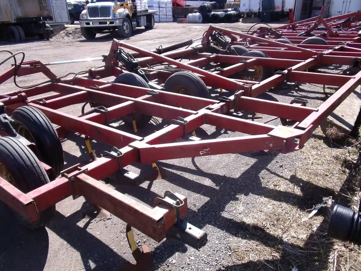Gallery image 1 for International Harvester 4600 Cultivator