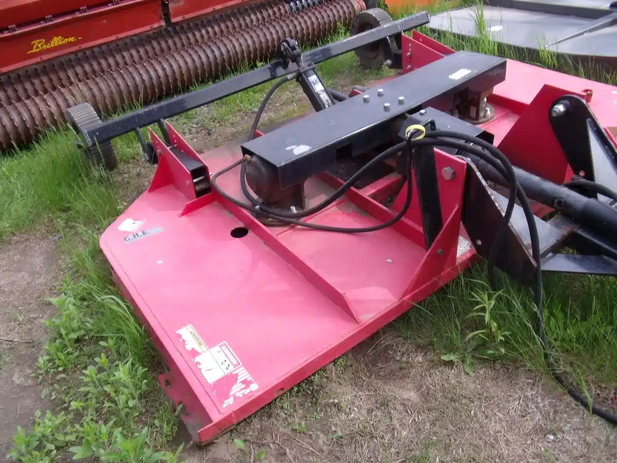 Photo de la Galerie 2 pour Titan 8' Débroussailleuse rotative