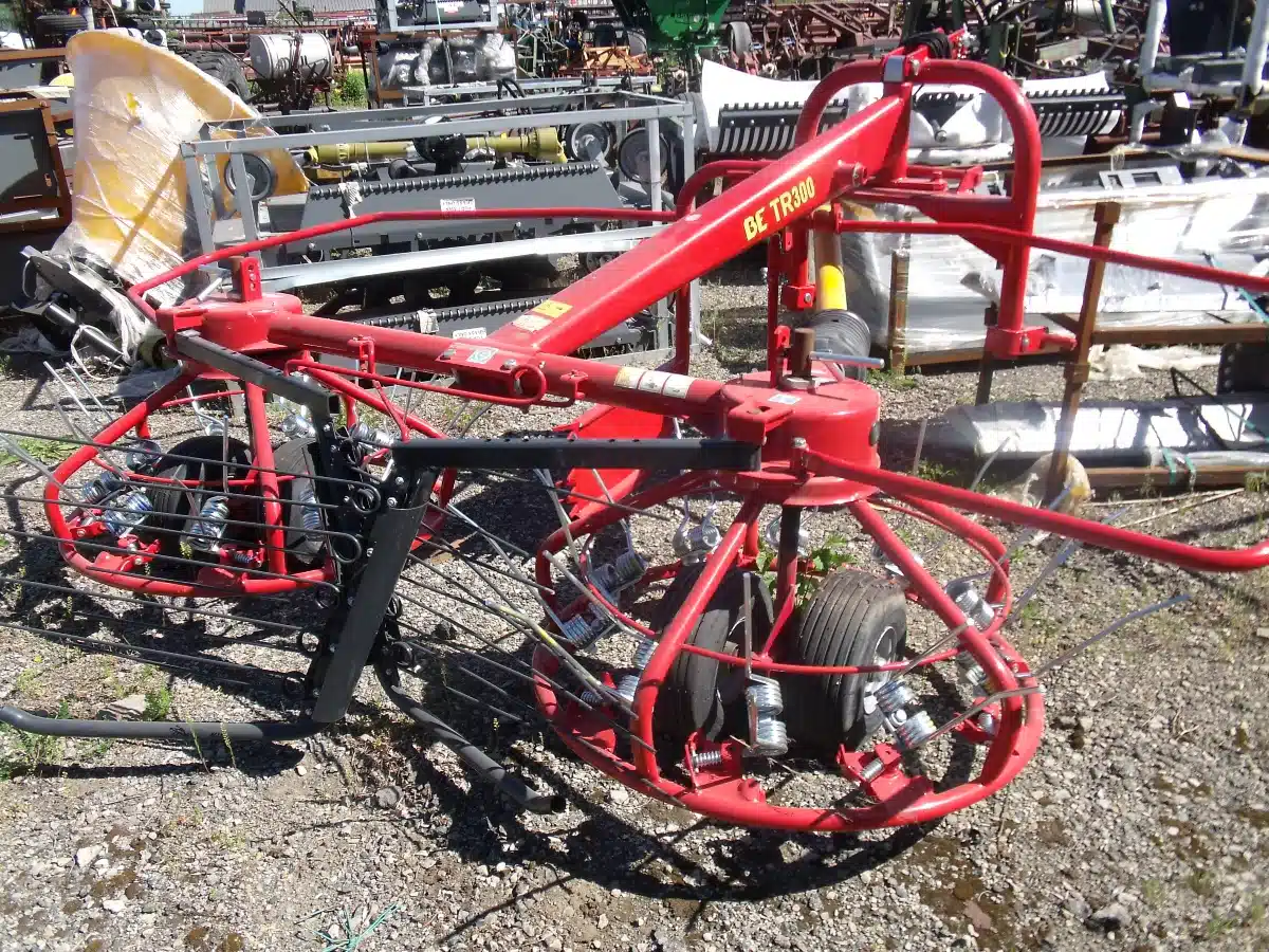 Gallery image 1 for Kuhn TR300T Tedder
