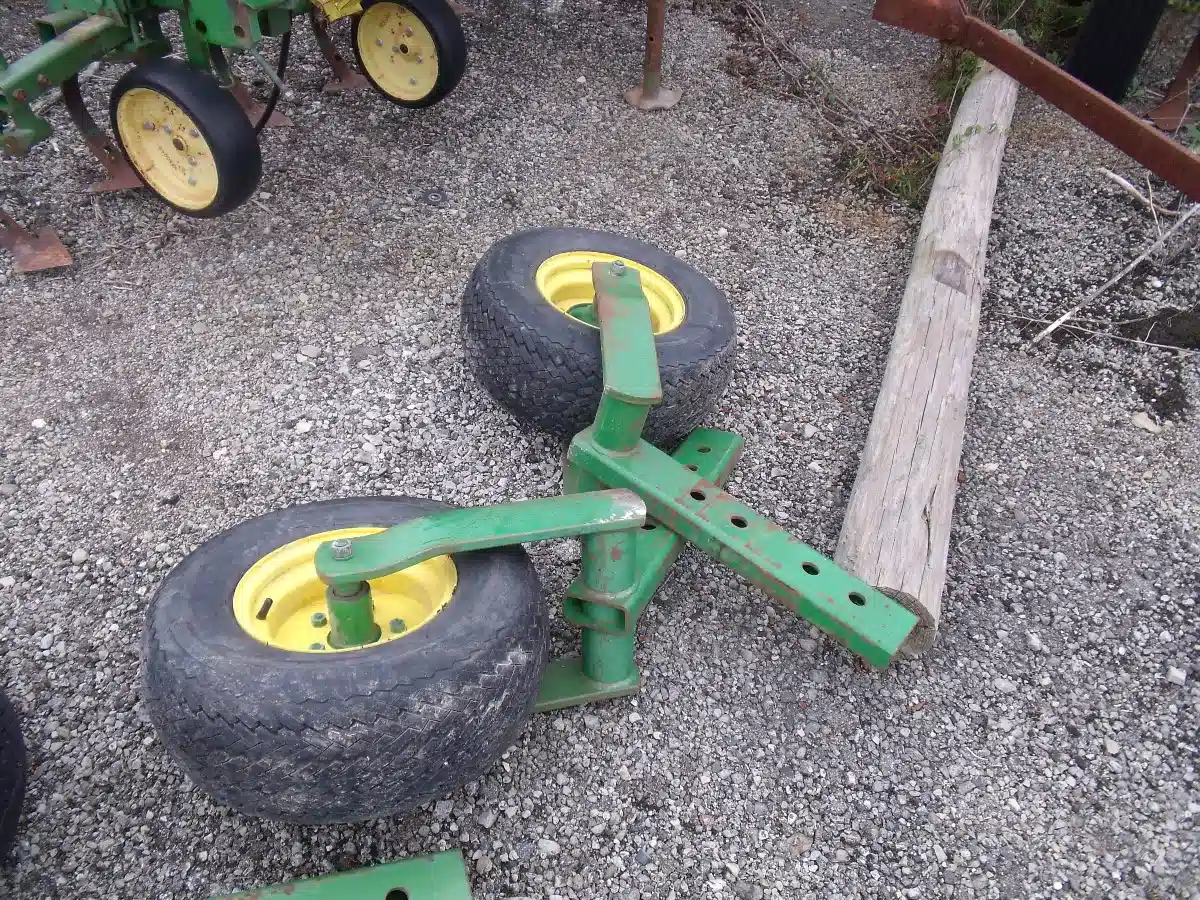 Photo de la Galerie 2 pour John Deere 825 cultivateur - en rang