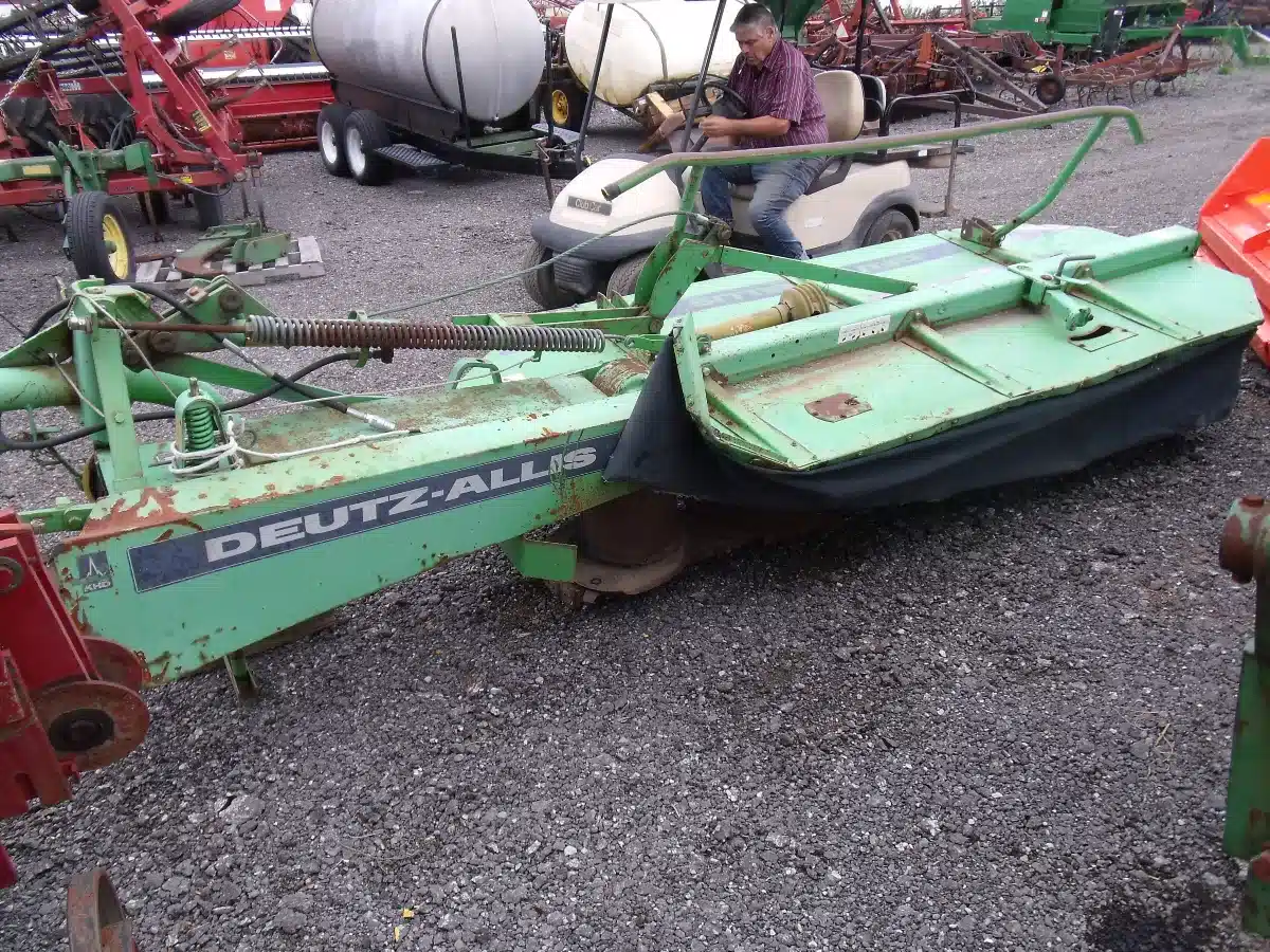 Photo de la Galerie 2 pour Deutz Allis SM55 Faucheuse à disques