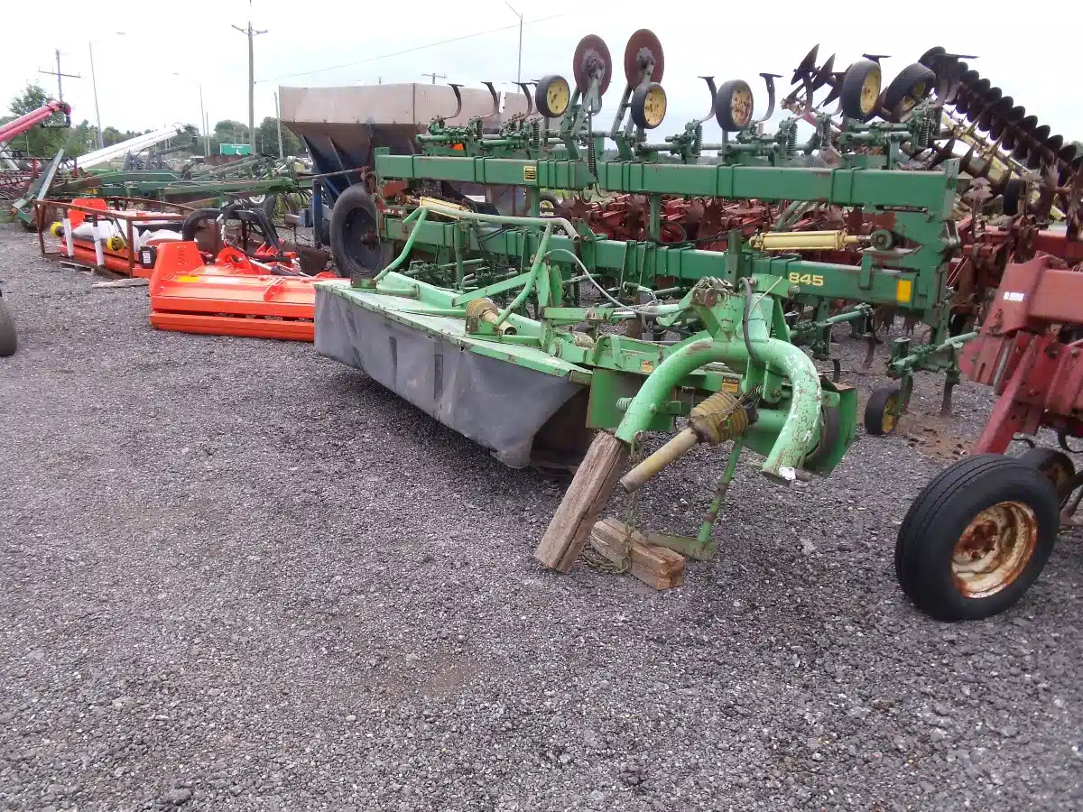 Photo de la Galerie 1 pour Deutz Allis SM55 Faucheuse à disques