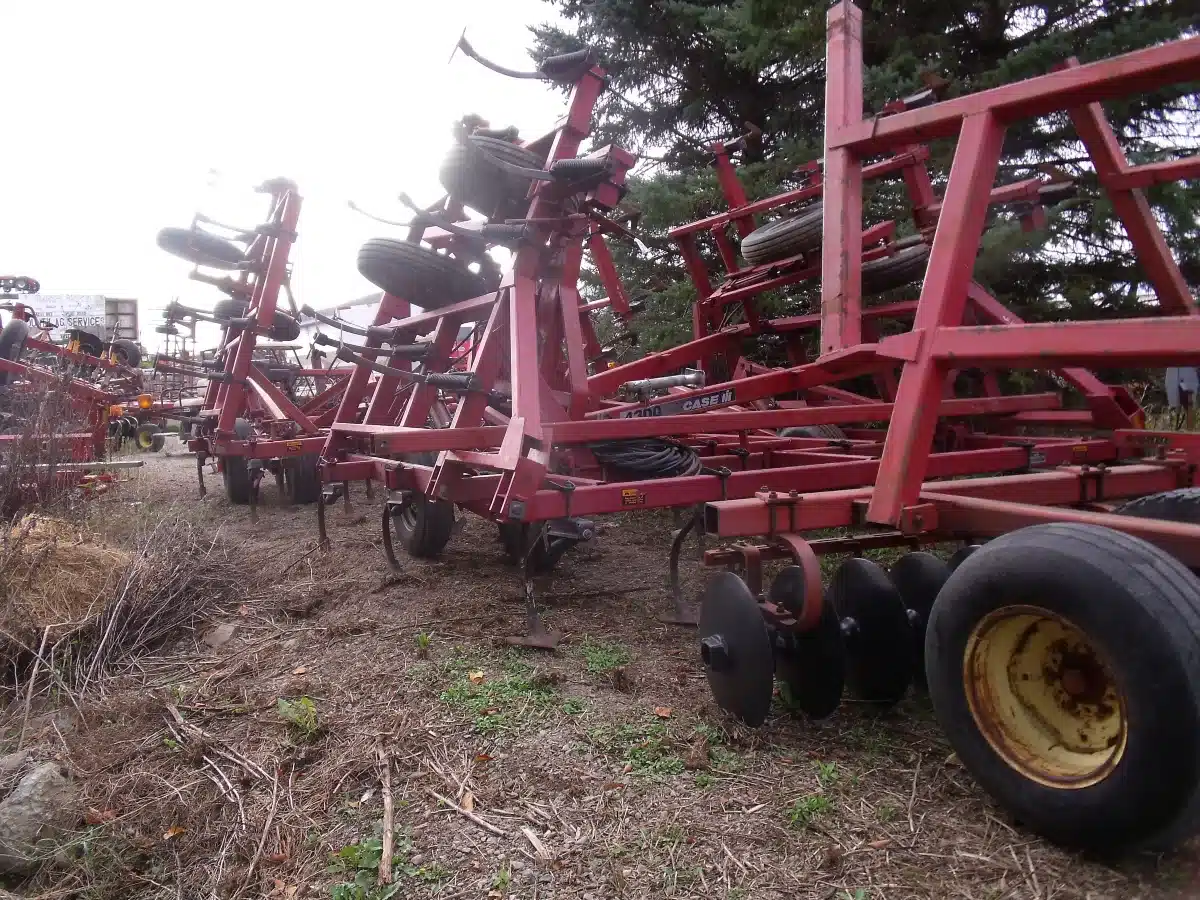 Photo de la Galerie 2 pour Case IH 4800 Cultivateur