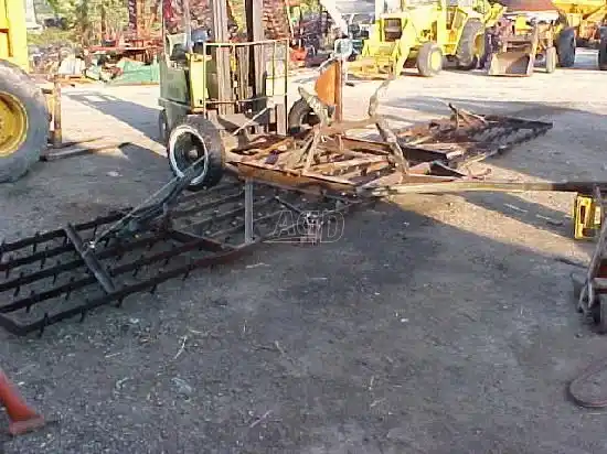 Gallery image 1 for Used Unverferth Remlinger Harrogators Harrowgator