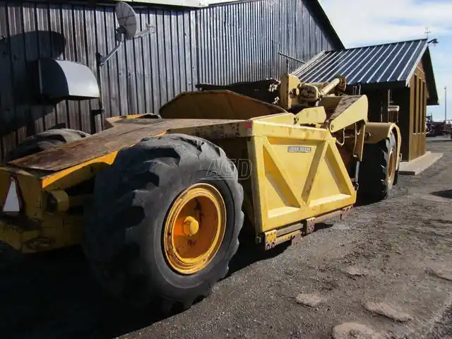 Gallery image 1 for Used John Deere 760 Scraper