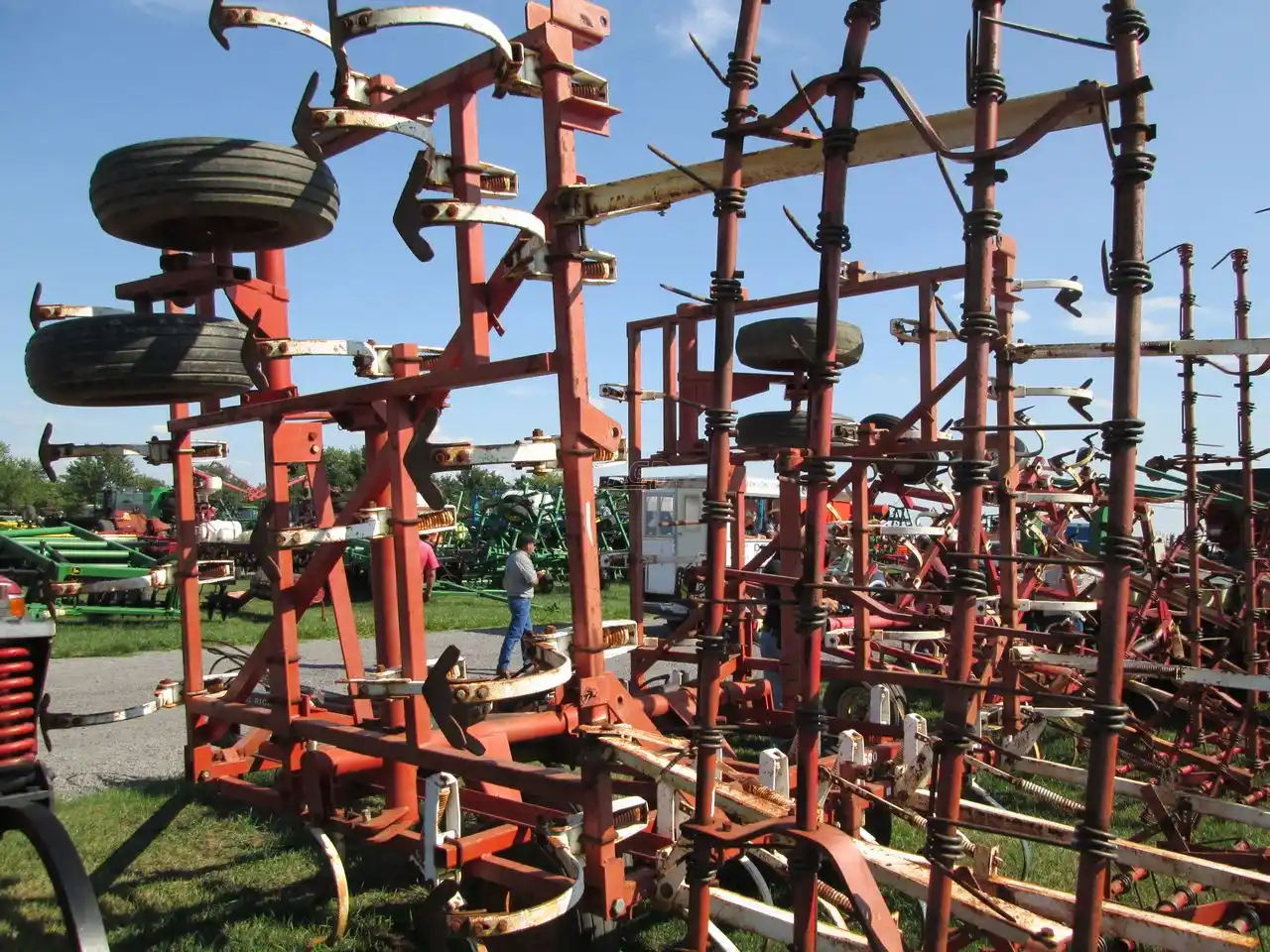 Gallery image 1 for Used Wil-Rich 26FT Cultivator