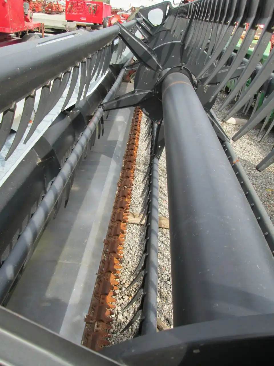 Gallery image 2 for Used Gleaner R320 Header - Flex