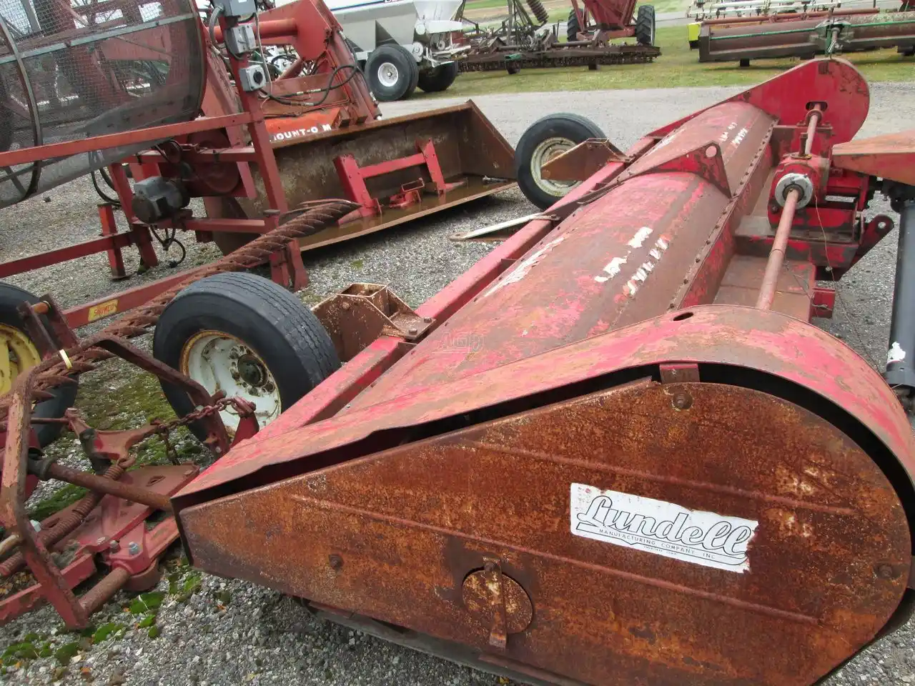 Gallery image 1 for Used Lundell 15FT Flail Shredder