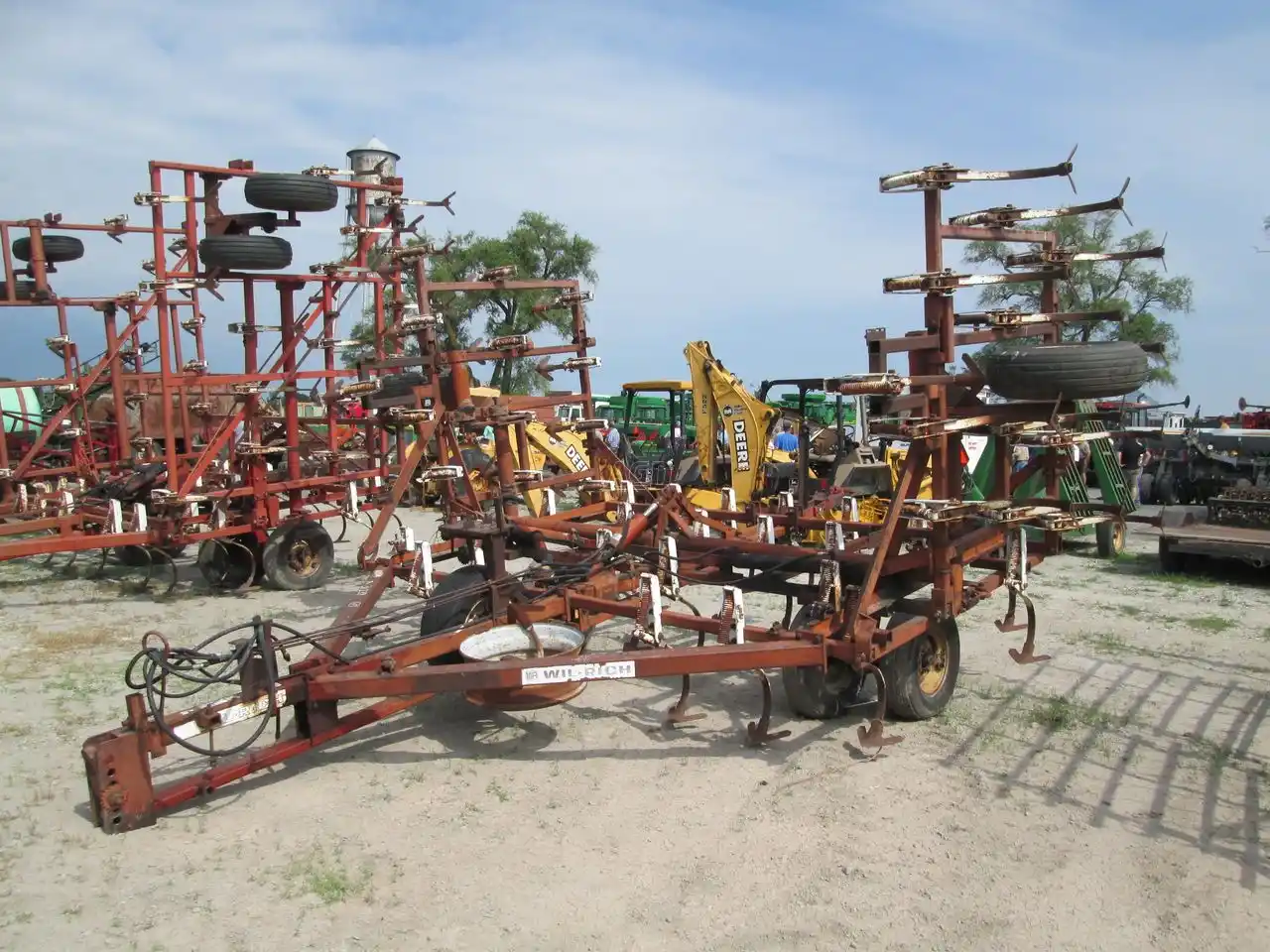 Gallery image 2 for Used Wil-Rich 23 or 27 FT Cultivator