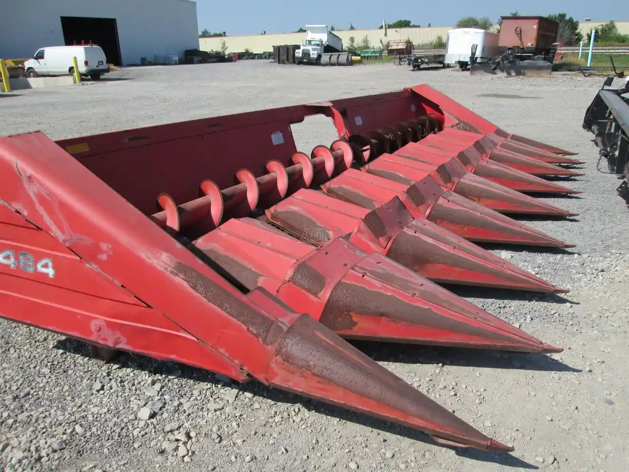 Gallery image 1 for Used Massey Ferguson 9484 Header - Row Crop