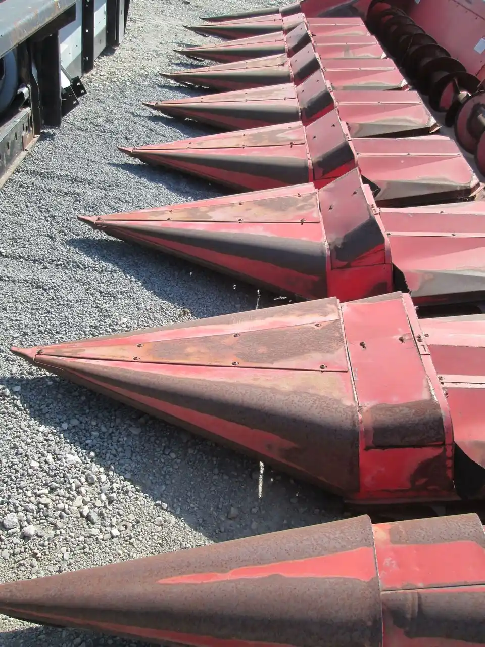 Gallery image 2 for Used Massey Ferguson 9484 Header - Row Crop
