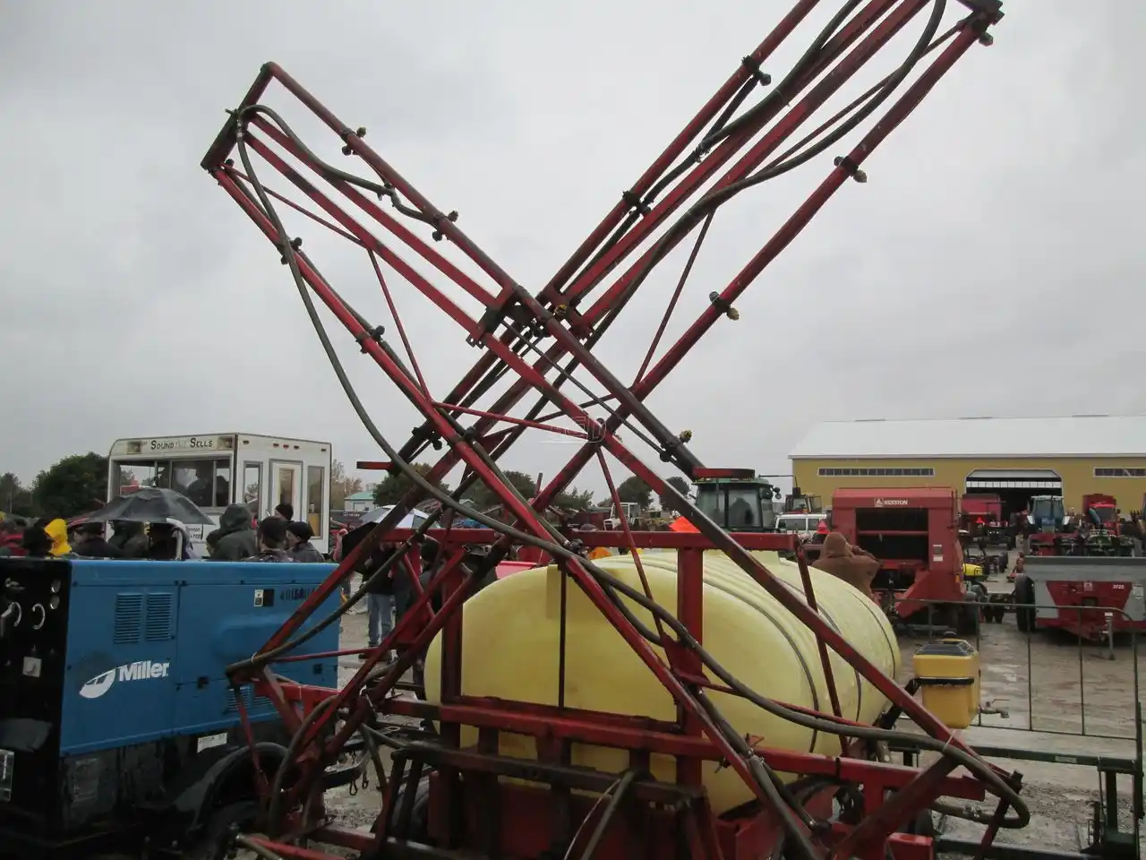 Gallery image 1 for Used Agro Trend 500 GAL Sprayer - Pull Type