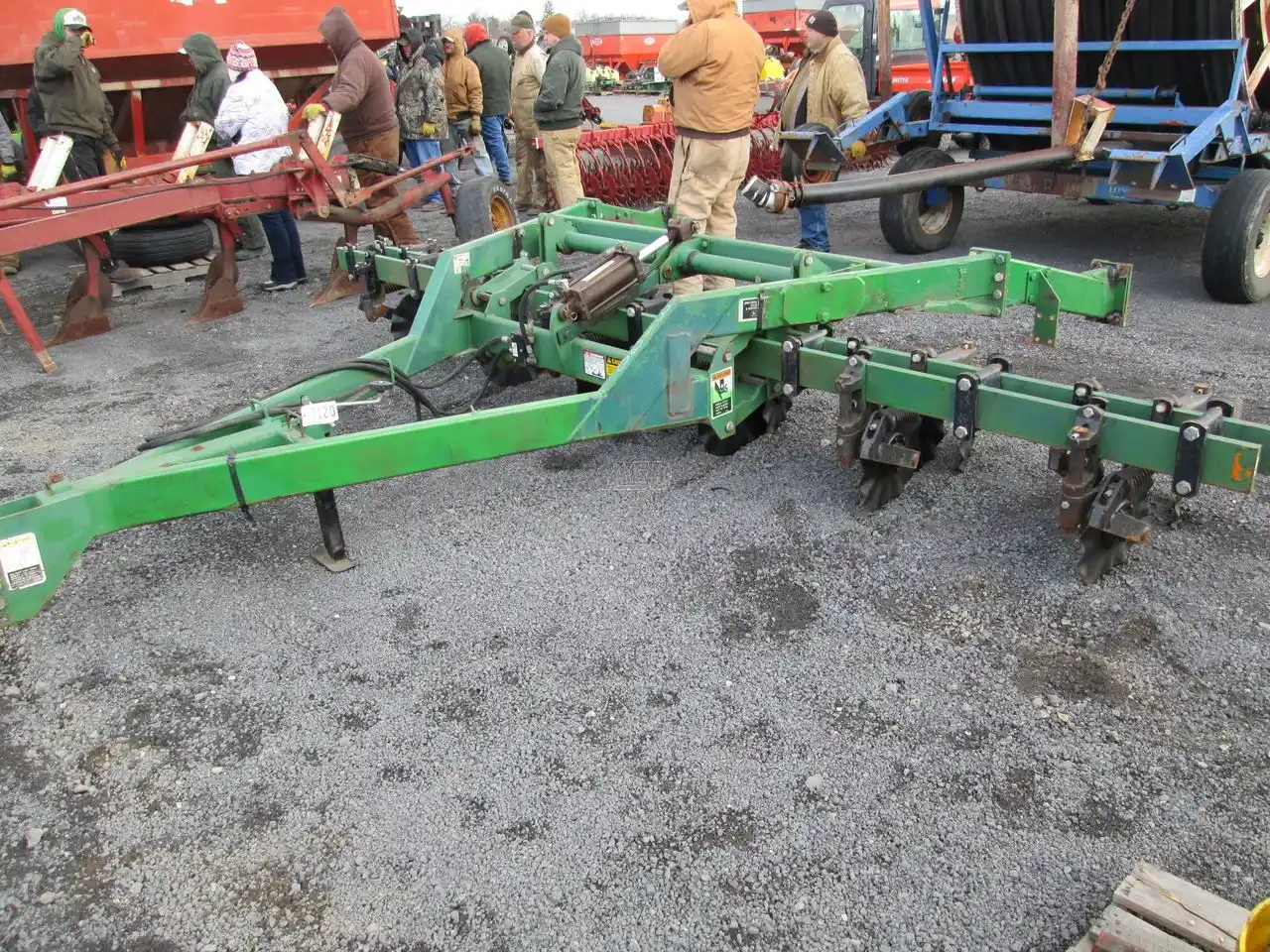 Gallery image 2 for Used Unverferth COULTER Cart