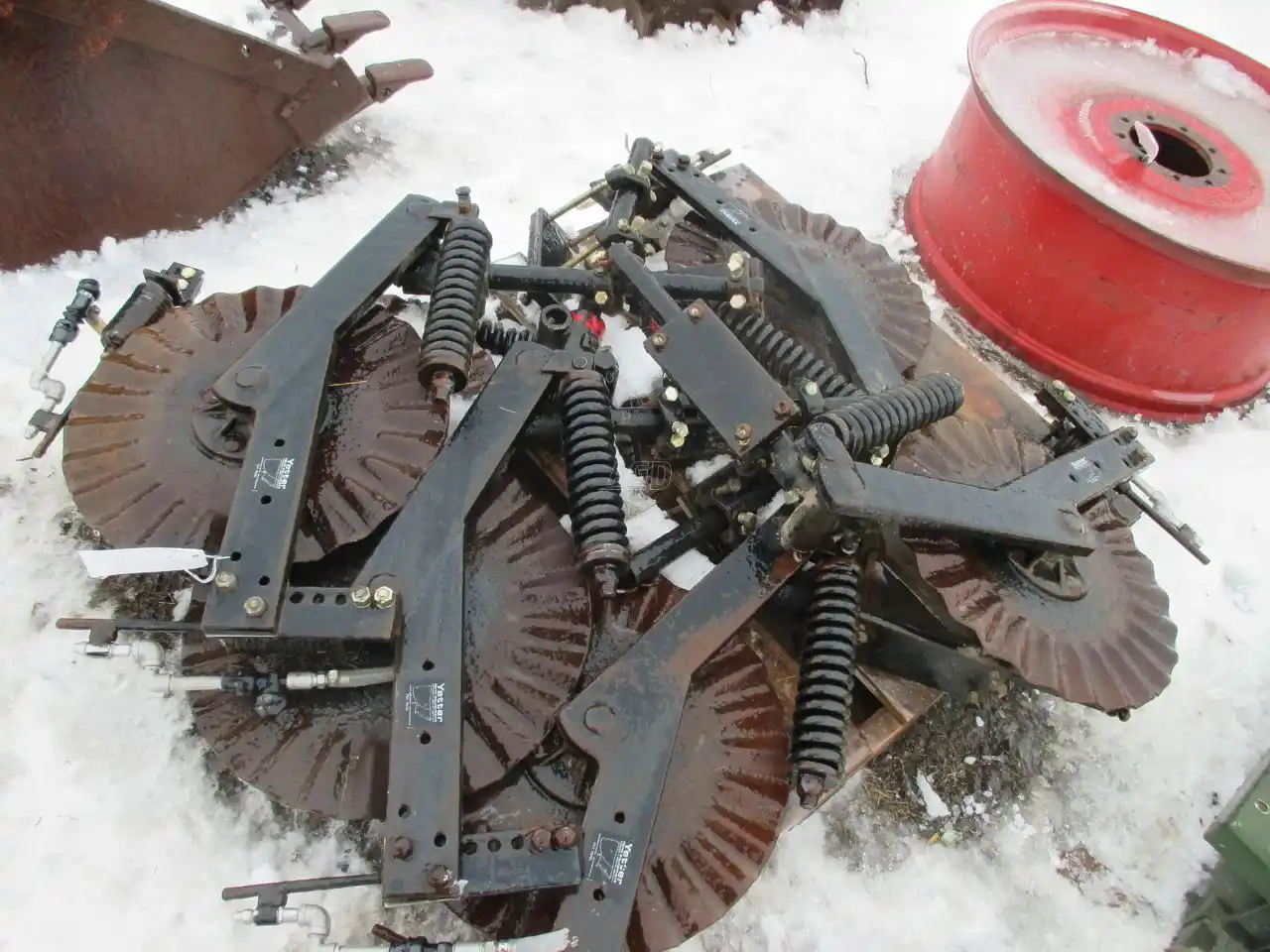 Gallery image 2 for Used Yetter Coulters Parts New-Used