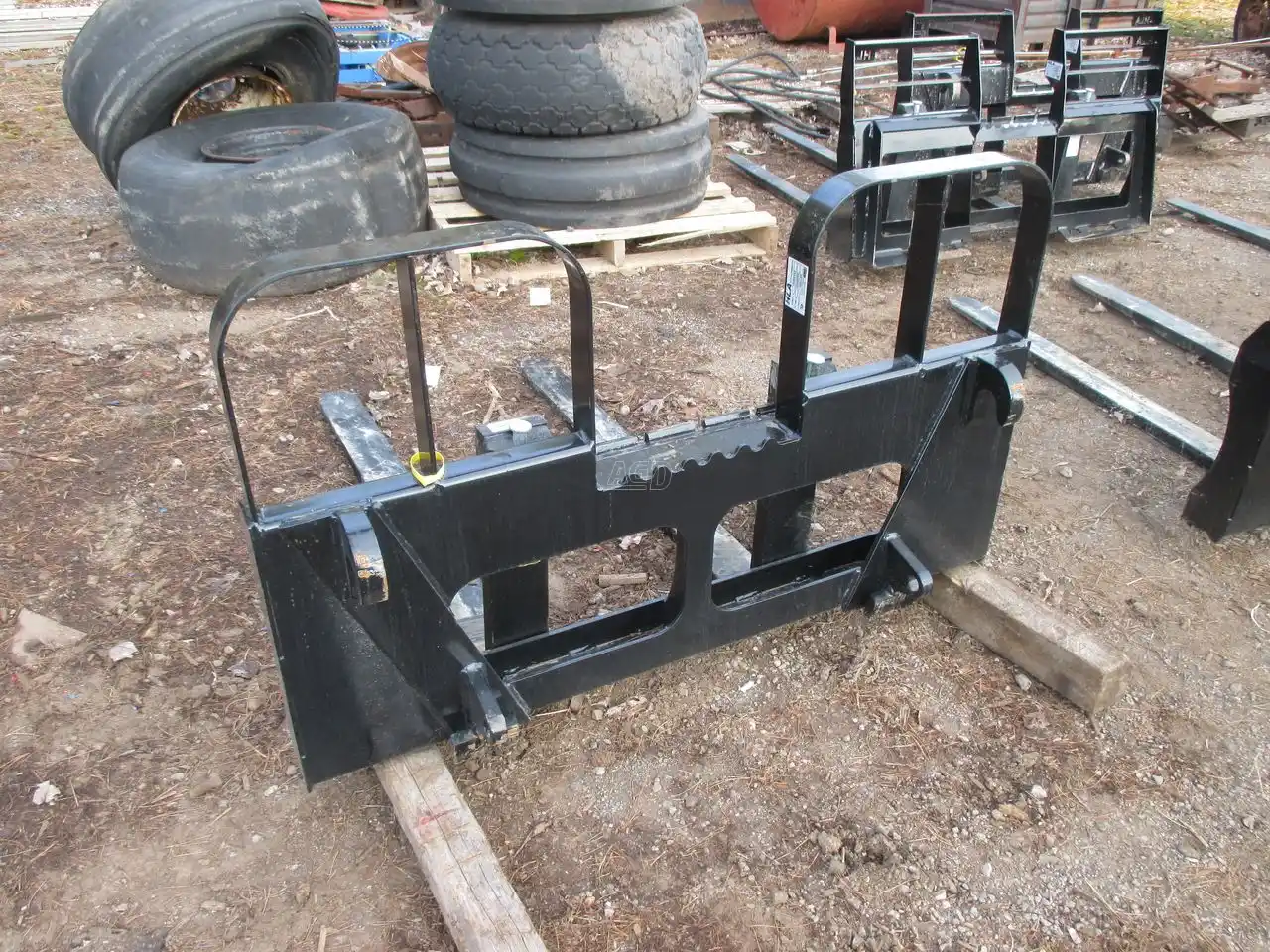 Gallery image 1 for New HLA Attachments HD42AO600 Pallet Fork