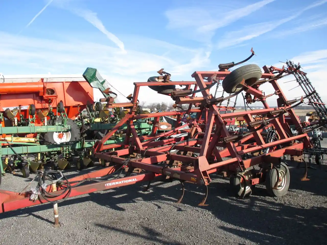 Gallery image 1 for Used Case IH 4600 Cultivator