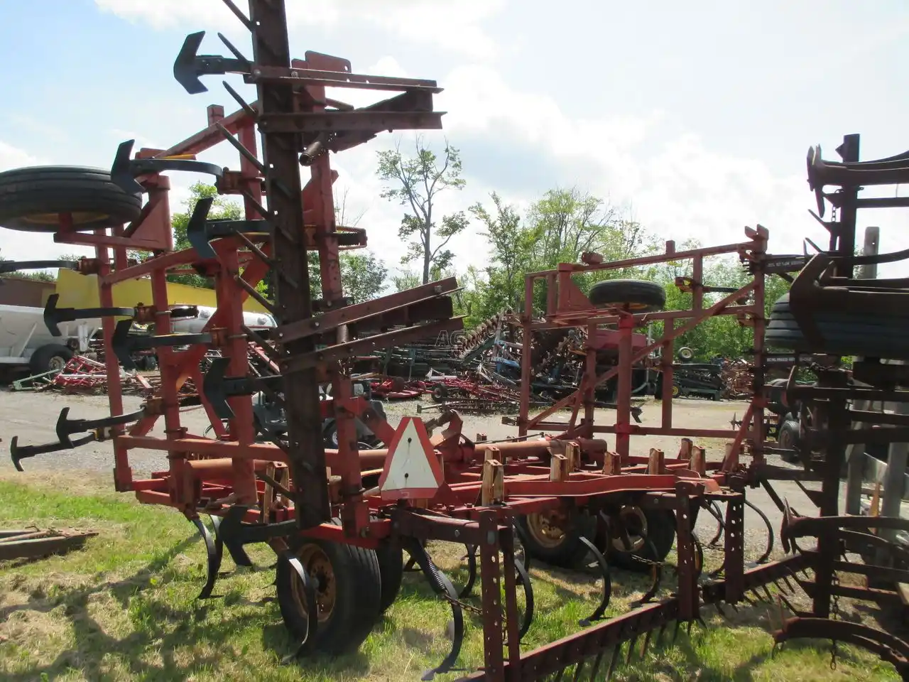 Gallery image 2 for Used Wil-Rich Misc Cultivator