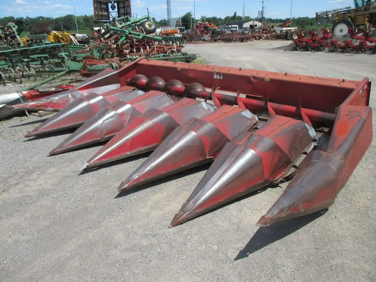 Gallery image 1 for Used International Harvester 863 Header - Row Crop
