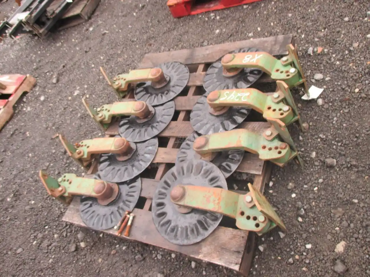 Gallery image 1 for Used John Deere Coulters Parts New-Used
