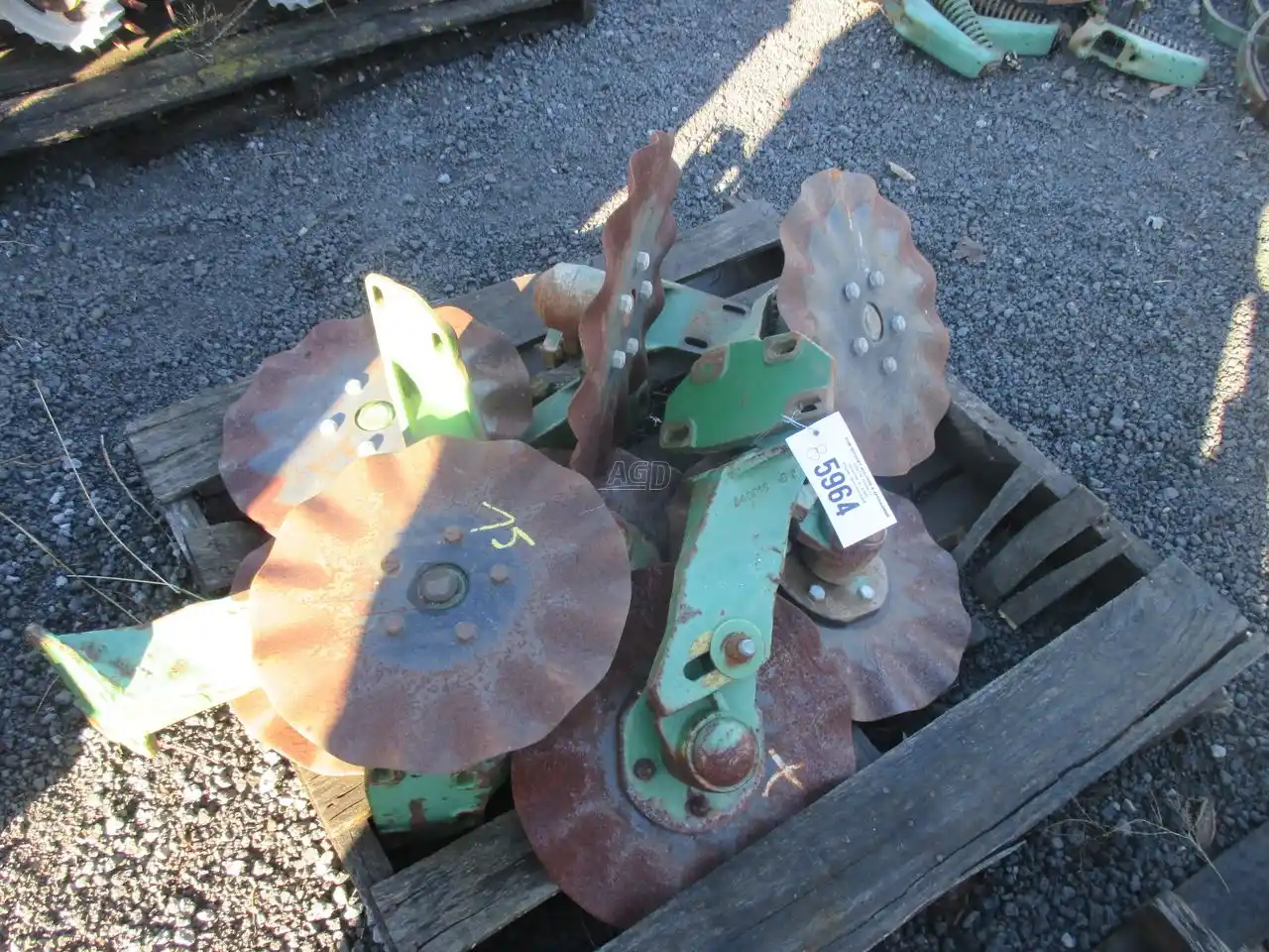 Gallery image 1 for Used John Deere Coulters Parts New-Used