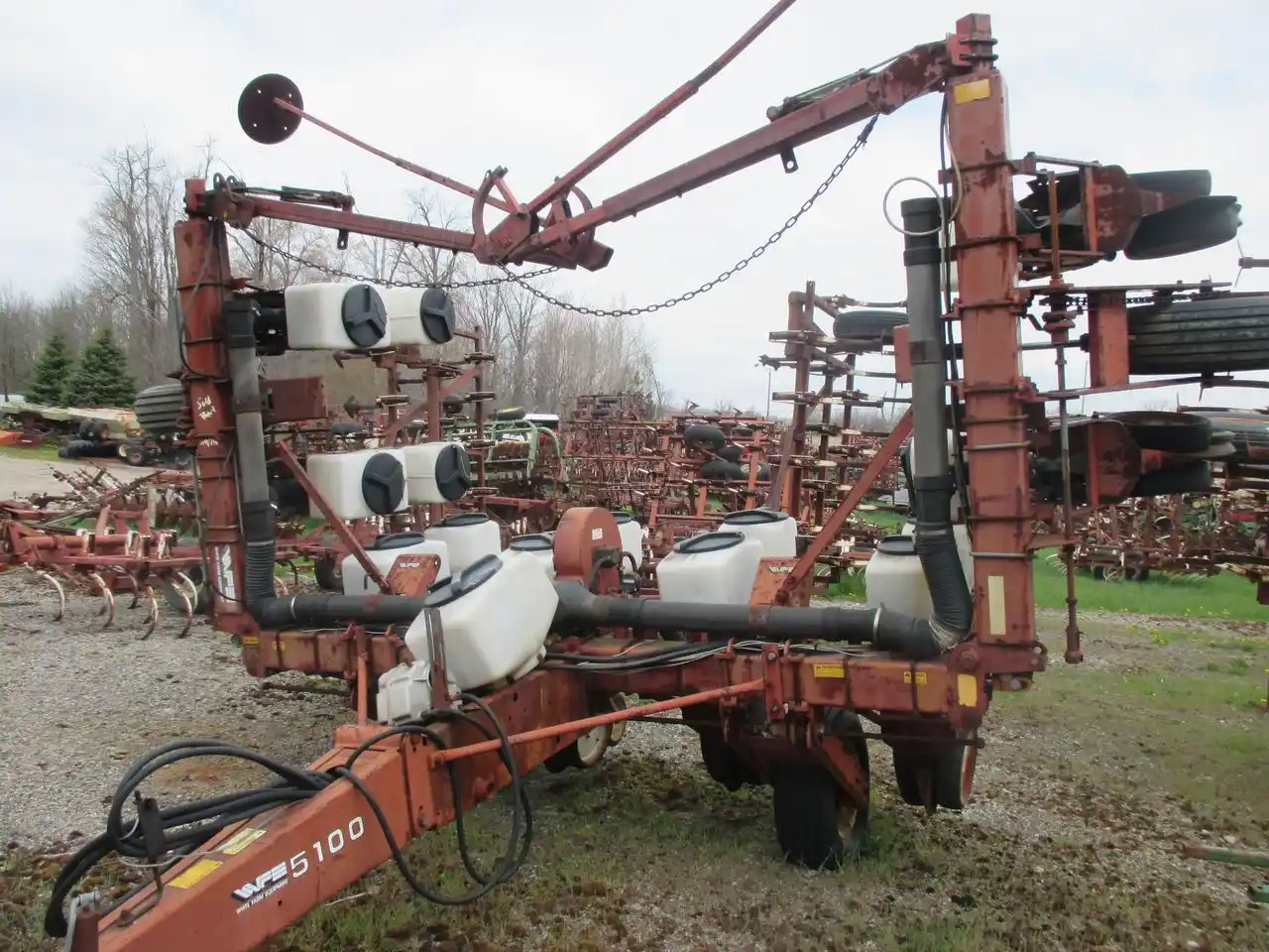 Gallery image 2 for Used White 5100 Planter