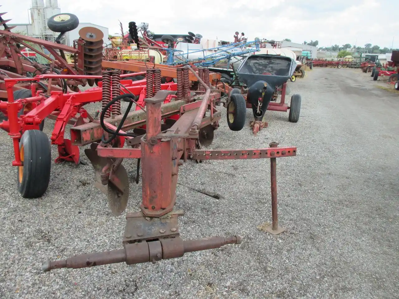 Gallery image 1 for Used Massey Ferguson Misc Plow