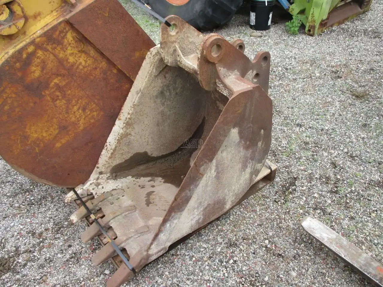 Gallery image 2 for Used Backhoe Bucket