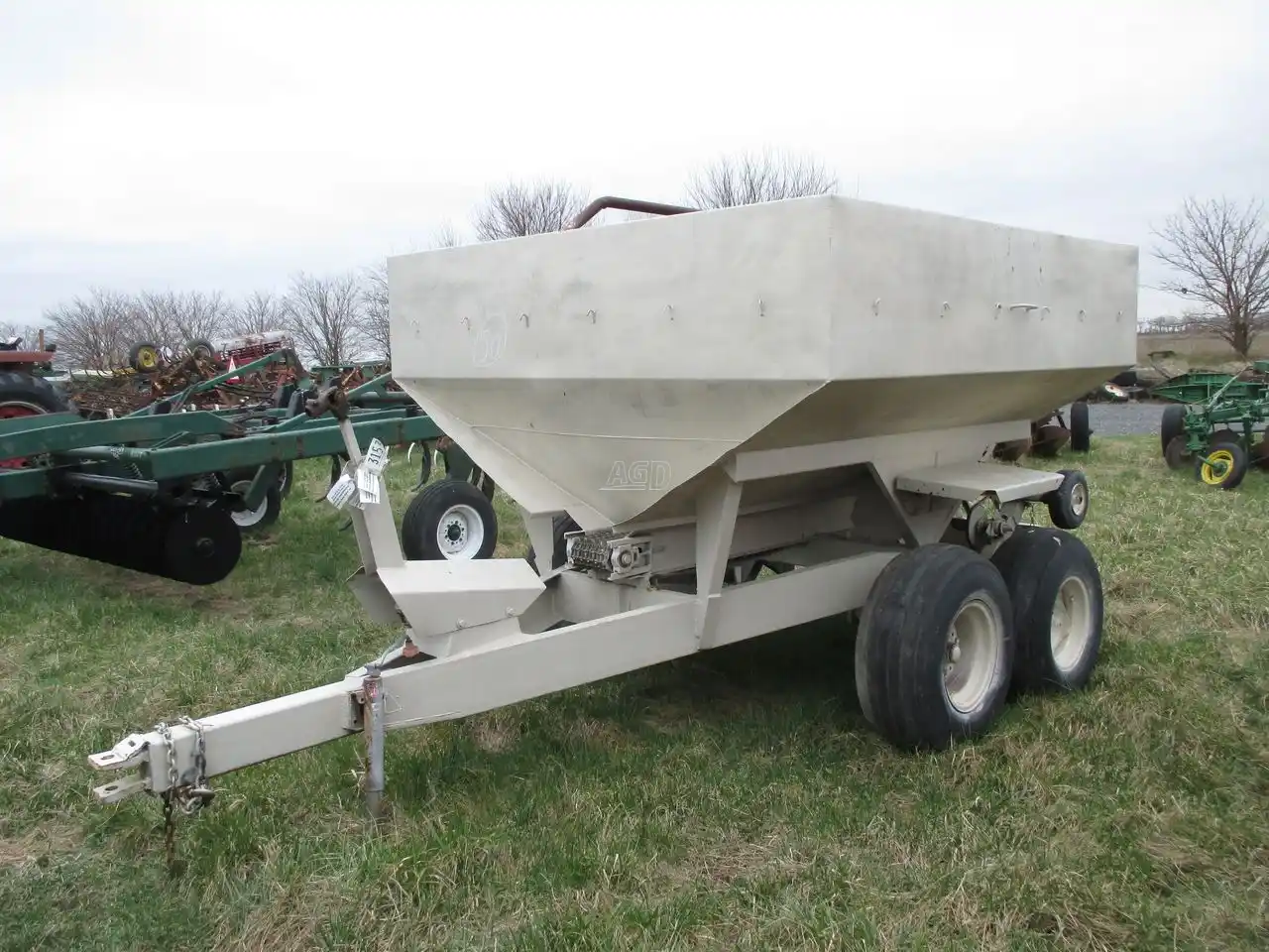 Gallery image 2 for Used Dalton Ag Misc Spreader - Fertilizer