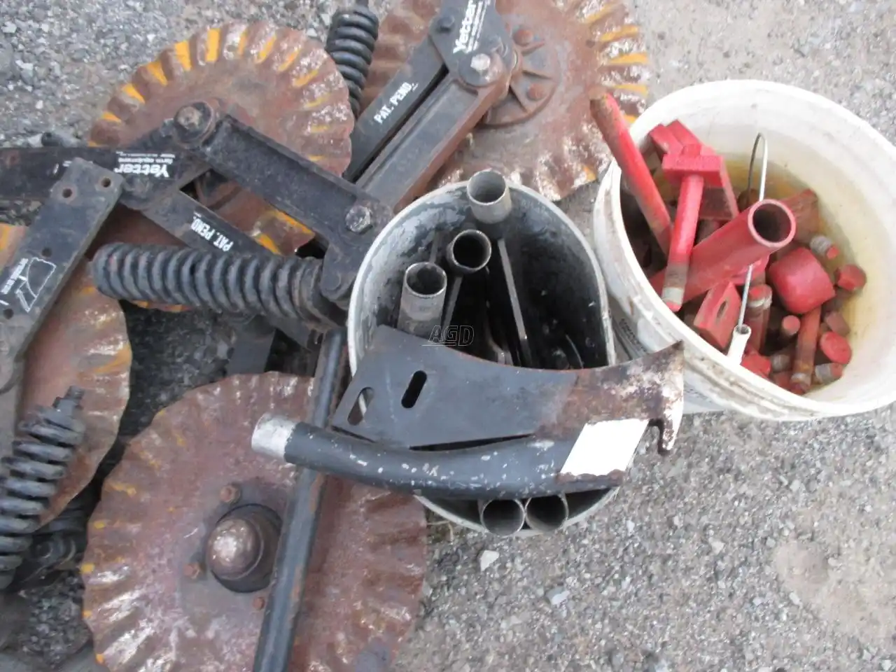 Gallery image 2 for Used Yetter Coulters Parts New-Used