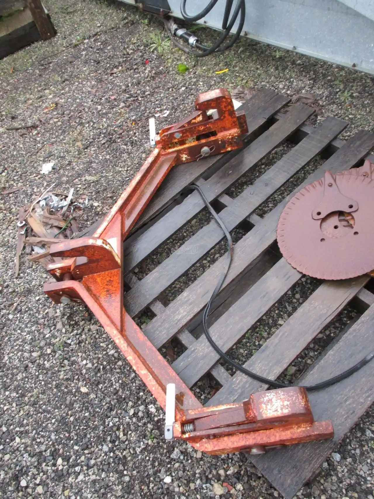 Gallery image 1 for Used Metro Hitch