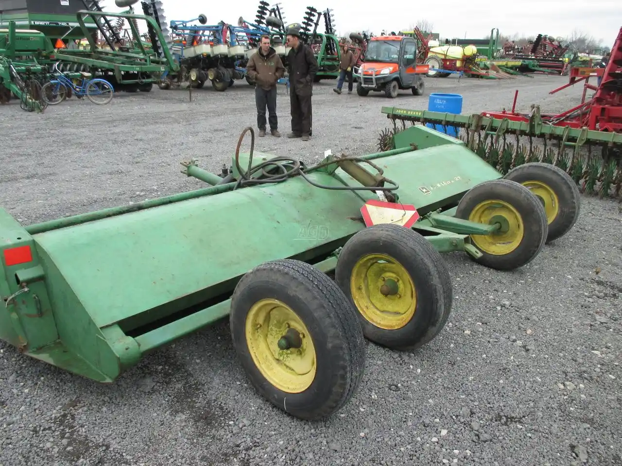 Gallery image 2 for Used John Deere 27 Crop Chopper
