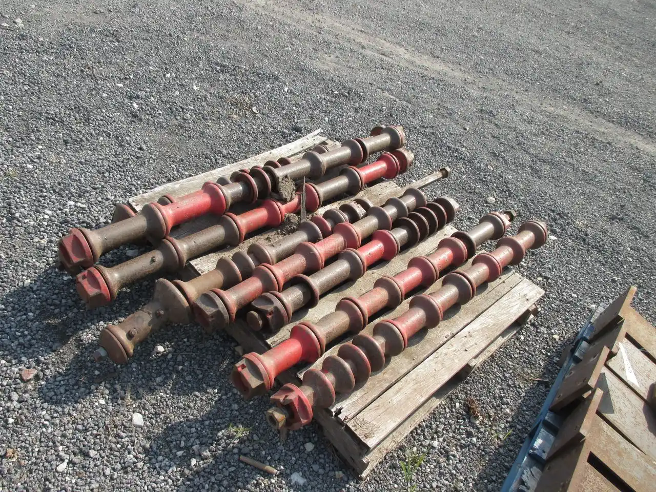 Gallery image 1 for Used Massey Ferguson axle & spool Attachment