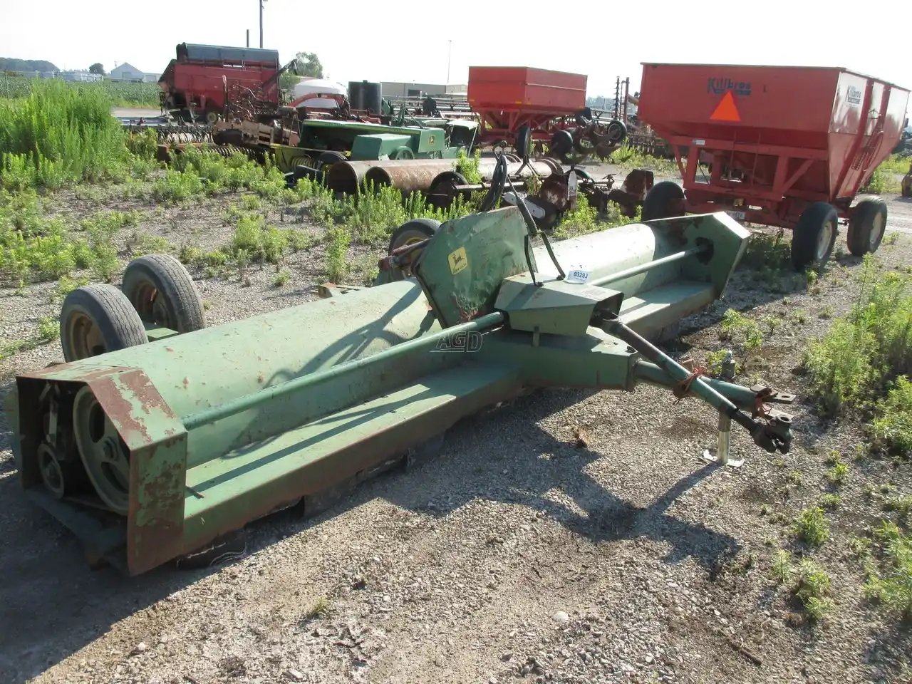 Gallery image 1 for Used John Deere 27 Crop Chopper