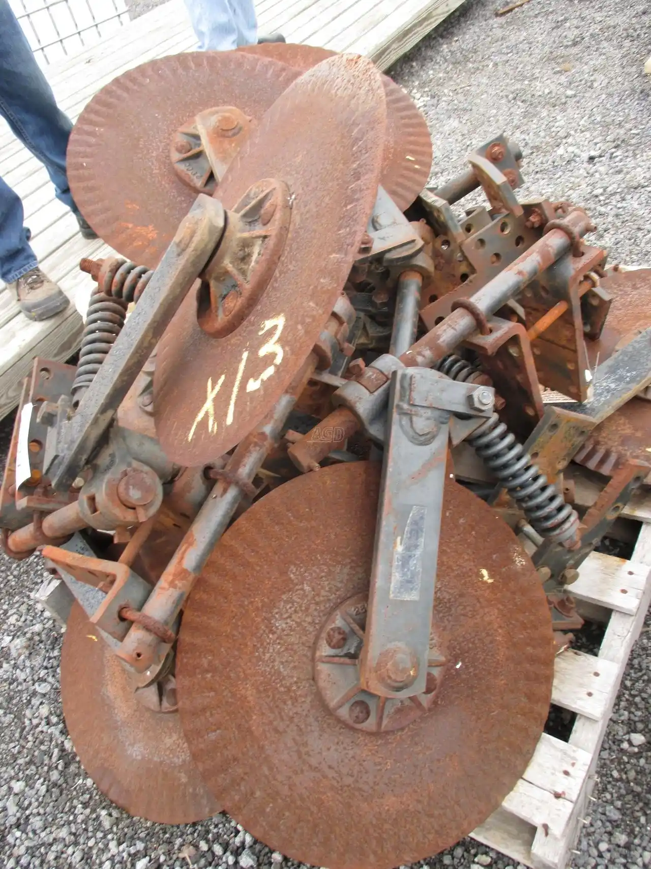 Gallery image 2 for Used Yetter Coulters Parts New-Used