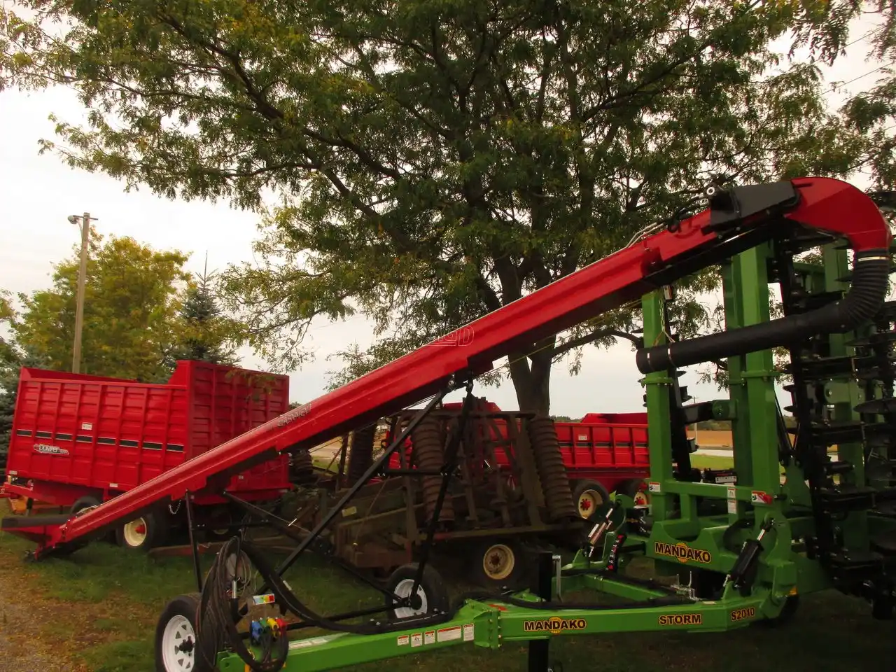 Gallery image 1 for New Easy-Vey Misc Belt Conveyor