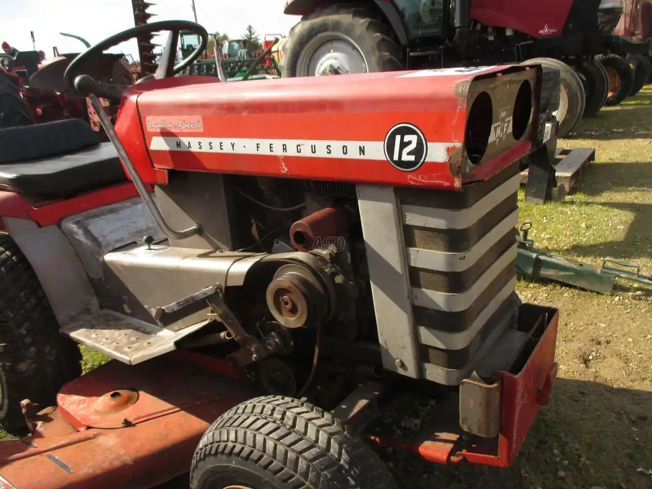 Gallery image 2 for Used Massey Ferguson 12 Lawn Tractor