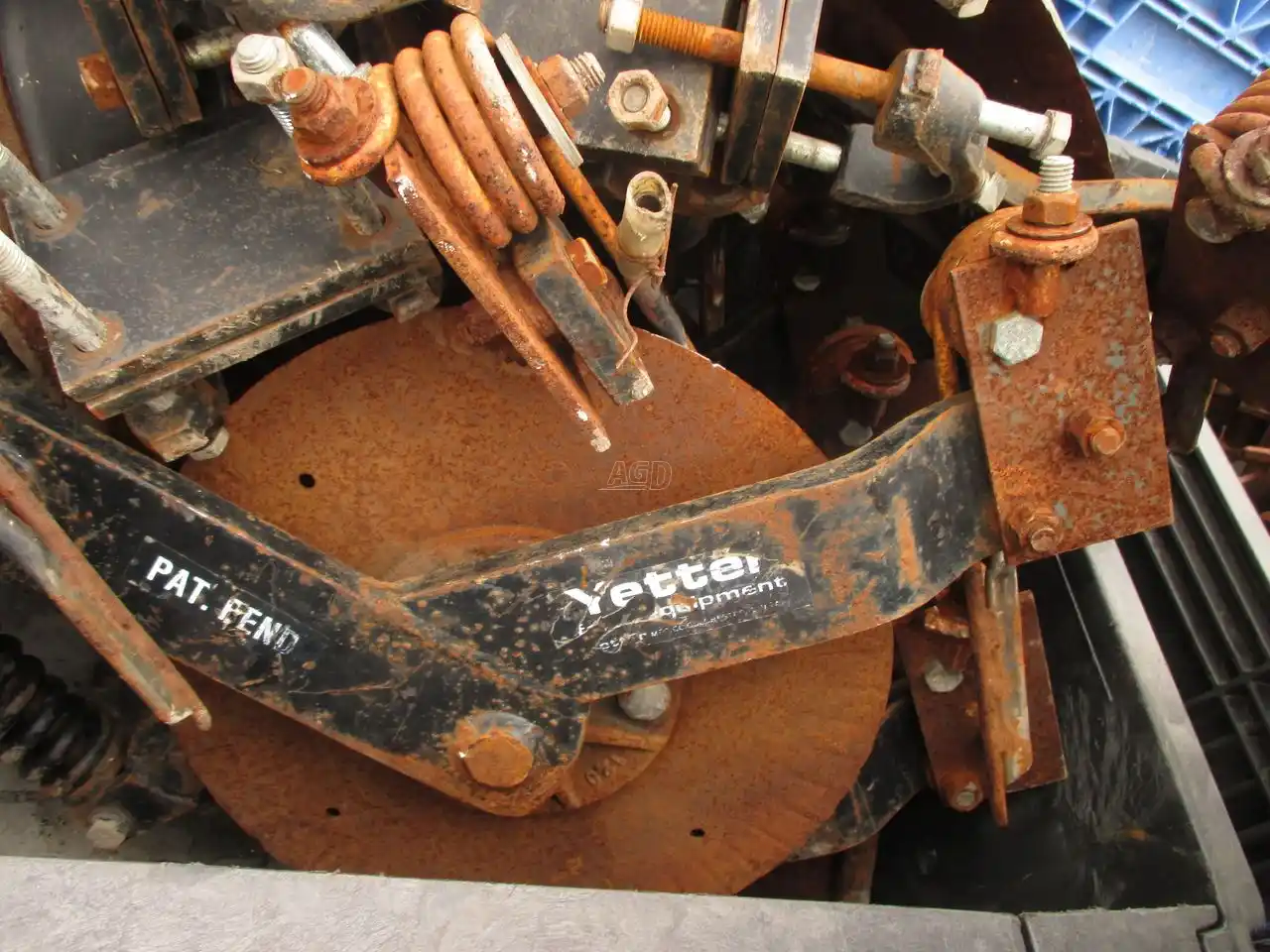 Gallery image 2 for Used Yetter Coulters Parts New-Used