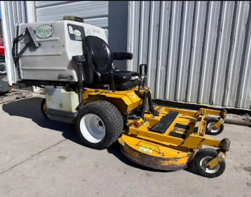 Image for Used Walker MTHS26 Mower - Front Deck