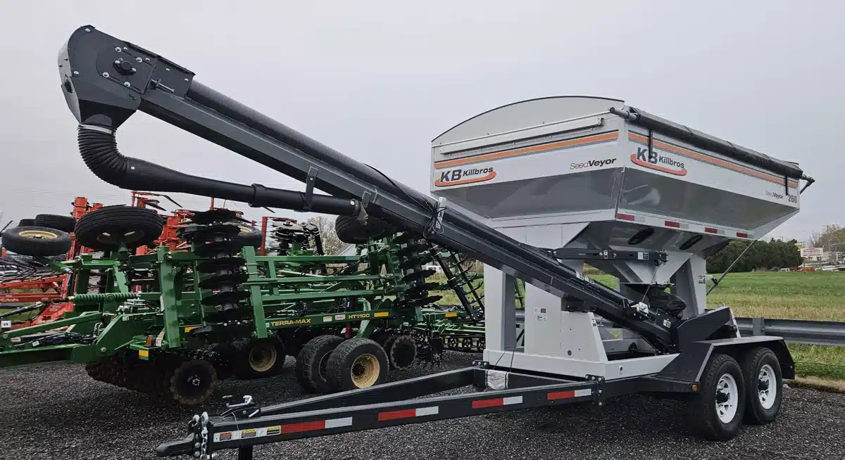 Gallery image 2 for Used 2024 Killbros Seedveyor 260 Tender