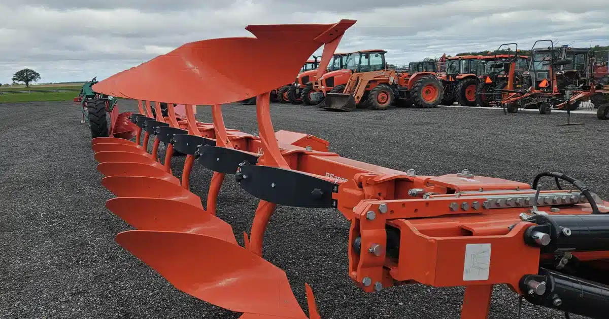 Gallery image 1 for Used 2023 Kubota RS7005V Plow