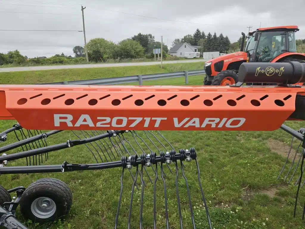 Gallery image 2 for 2023 Kubota RA 2071T Vario Rake