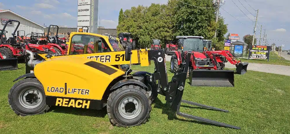 Gallery image 2 for Used 2023 Reach 518 TeleHandler