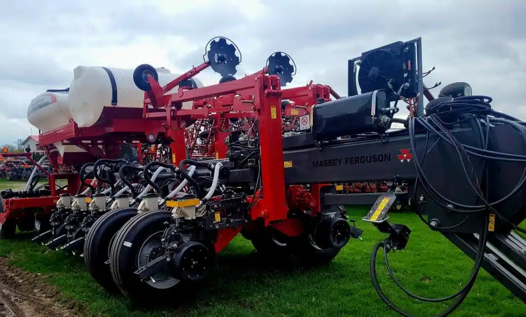 Gallery image 2 for Used 2024 Massey Ferguson VF1630 Planter