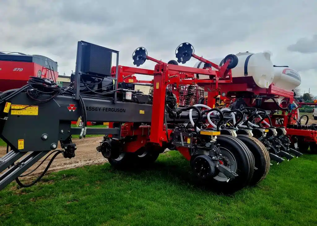 Gallery image 1 for Used 2024 Massey Ferguson VF1630 Planter