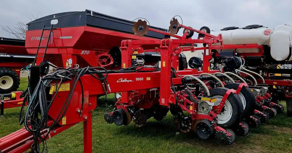 Gallery image 1 for Used 2015 White 9816 Planter