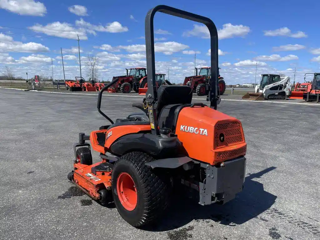 Gallery image 2 for Used 2013 Kubota ZD331-60R Mower - Zero Turn
