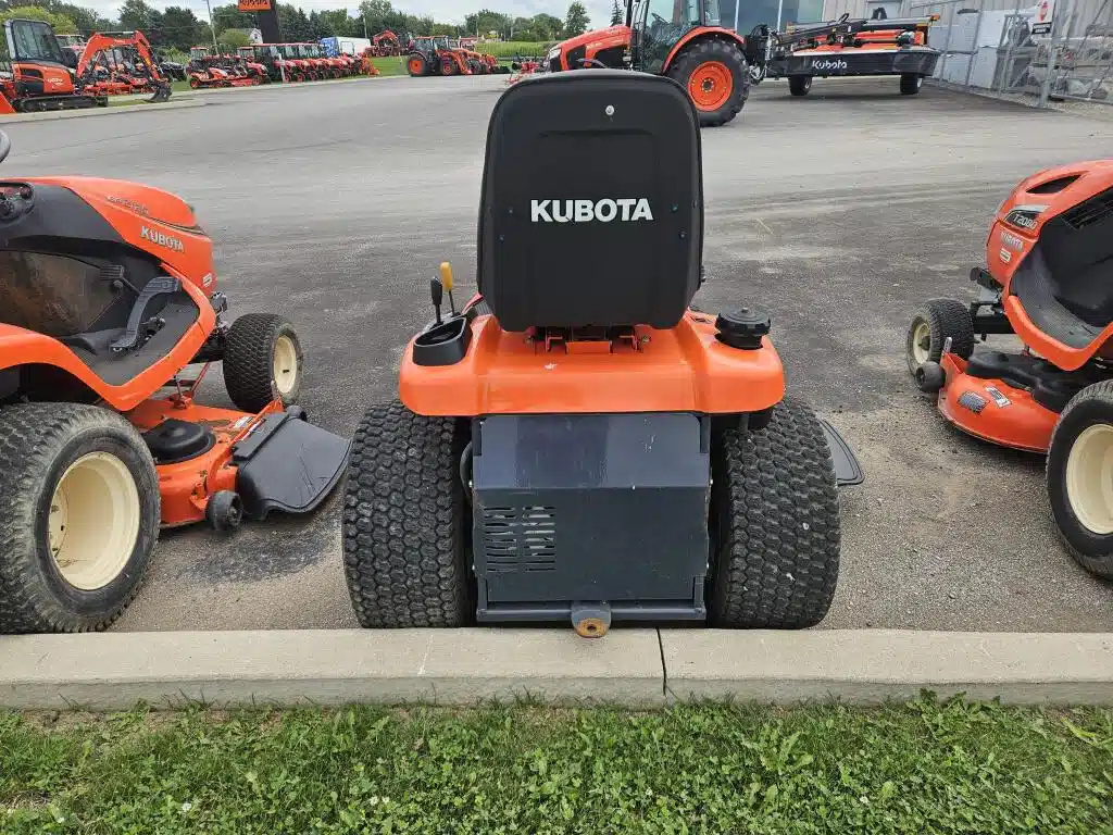 Gallery image 2 for Used 2014 Kubota GR2120 Lawn Tractor