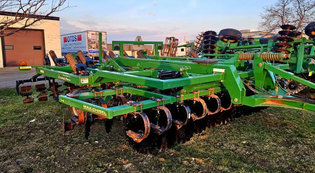 Gallery image 1 for Used 2017 Great Plains MC5111 Disc Ripper