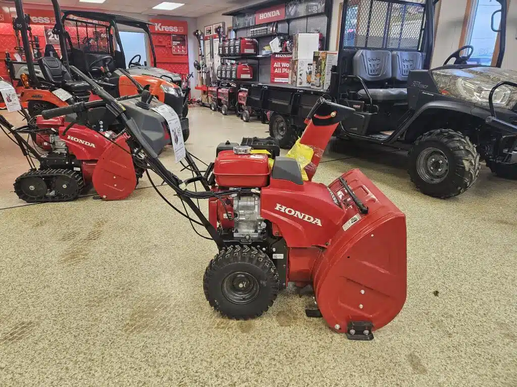 Gallery image 2 for 2023 Honda HSS928CW Snow Blower