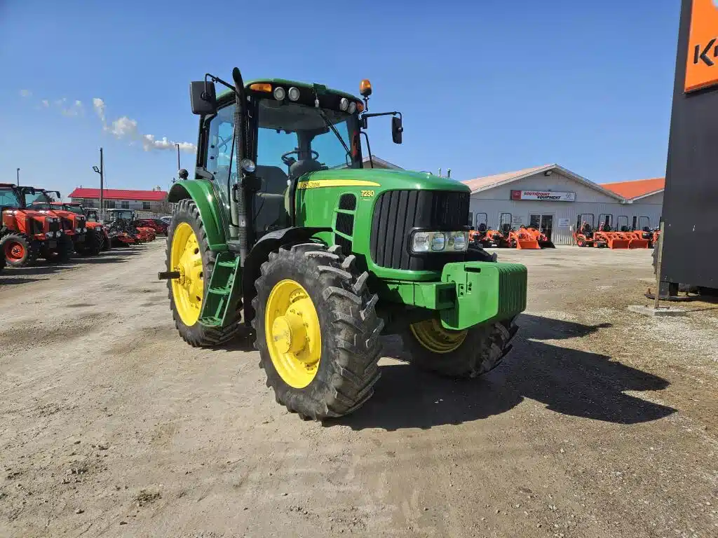 Gallery image 2 for Used 2008 John Deere 7230 Tractor